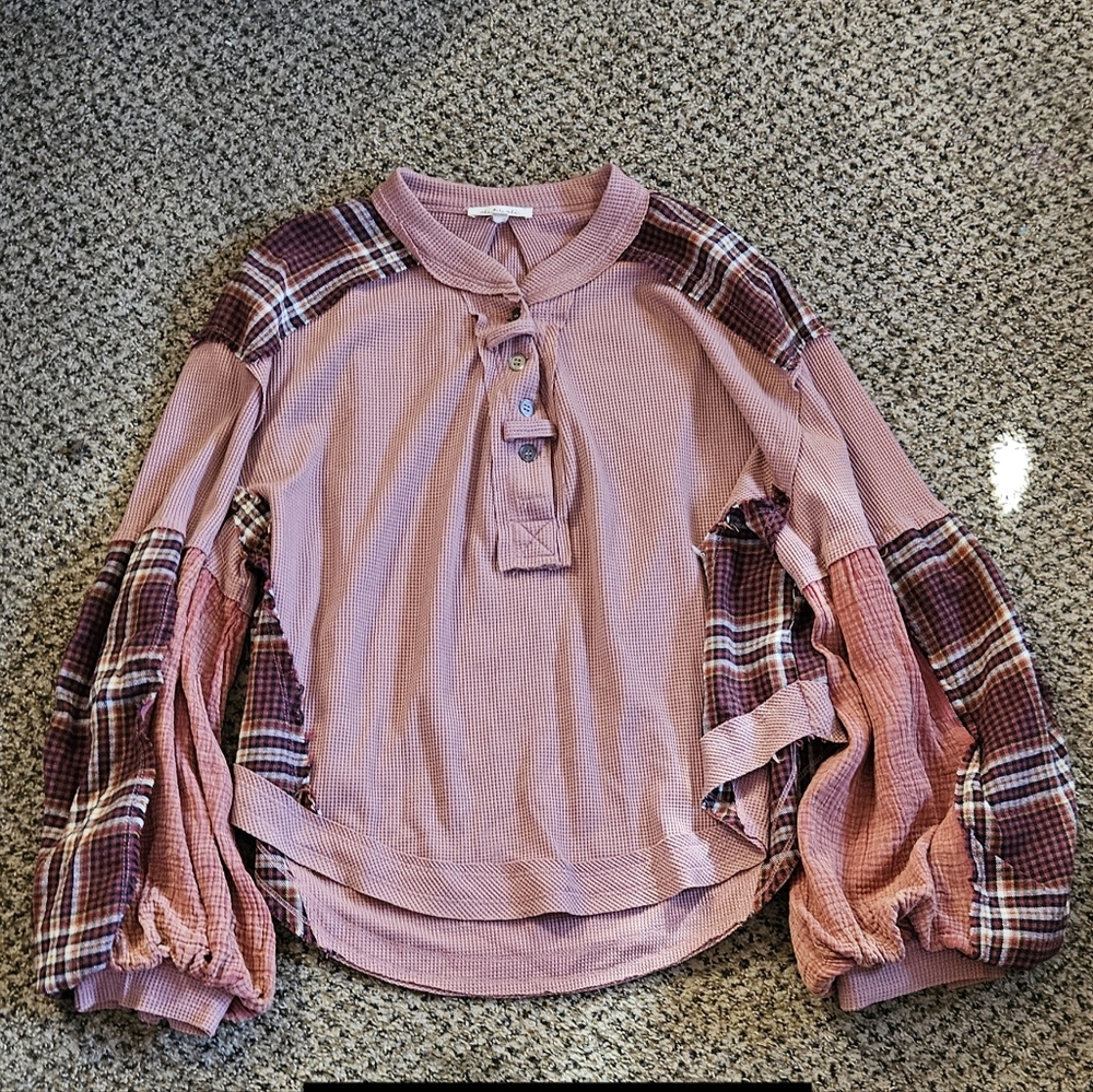 Plaid Sleeve High-Low Women's Top